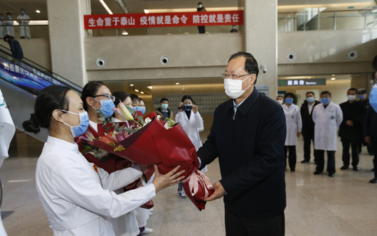 毛偉明董事長到北京電力醫(yī)院、白廣路辦公區(qū)檢查疫情防控工作并開展調研