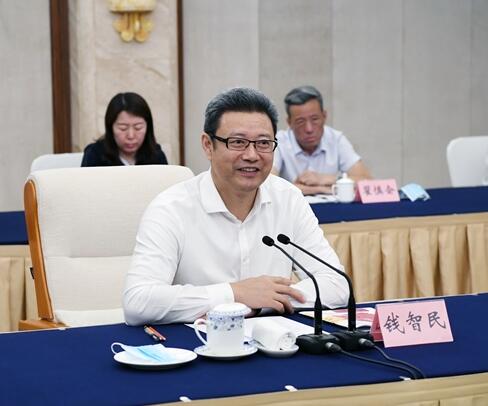 國家電投黨組書記、董事長錢智民拜會重慶市委副書記、市長唐良智