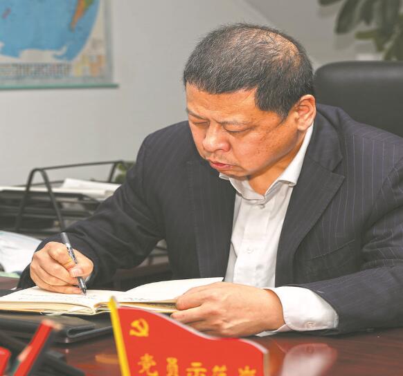 有他在，大家心里就有底了——記國家電網(wǎng)有限公司特等勞動模范汪波