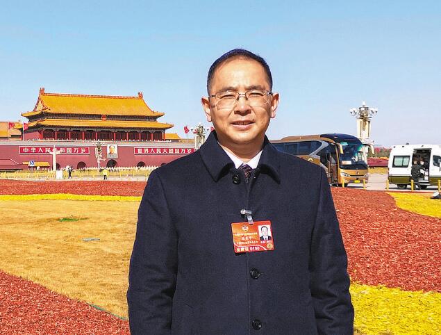 全國政協(xié)委員徐景坤：加強科技攻關(guān) 推動新型電