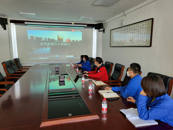 烏海市千里山供電分公司：開(kāi)展網(wǎng)絡(luò)信息安全培訓(xùn)，筑牢網(wǎng)絡(luò)安全防線