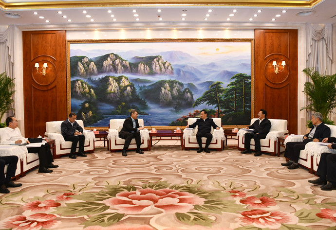 國(guó)家電投董事長(zhǎng)、黨組書記錢智民拜會(huì)寧夏回族自治區(qū)主要領(lǐng)導(dǎo)