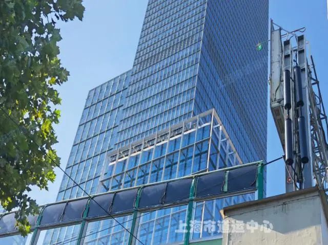 光伏發(fā)電棒＋柔性組件！上海高架路聲屏障安裝光伏