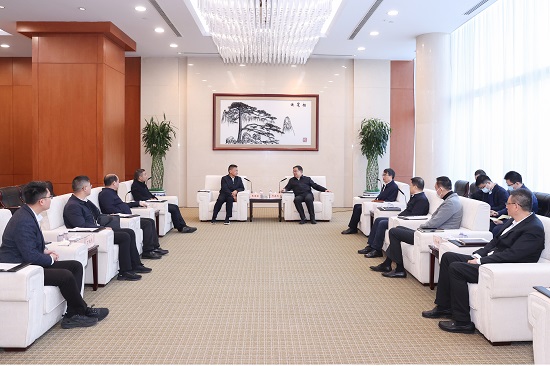 鄧建玲會見福建省政協(xié)副主席、漳州市委書記張國旺