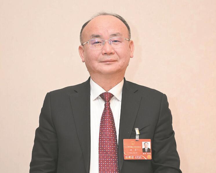 優(yōu)質(zhì)供電服務(wù)助力裝備制造業(yè)高質(zhì)量發(fā)展——訪全國(guó)人大代表、楚天科技股份有限公司董事長(zhǎng)兼總裁唐岳