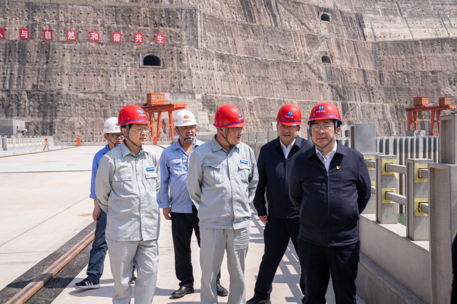 國(guó)資委黨建局局長(zhǎng)、央企團(tuán)工委書記姚煥調(diào)研白鶴灘水電站