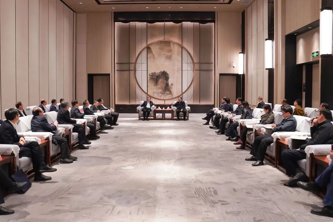 華能集團(tuán)黨組書記、董事長(zhǎng)溫樞剛拜會(huì)雄安新區(qū)黨工委書記、管委會(huì)主任張國(guó)華
