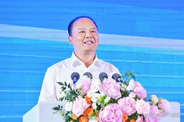 全國工商聯(lián)副主席，通威集團董事局主席劉漢元：加快建設(shè)可再生能源 構(gòu)建川渝清潔能源一體化