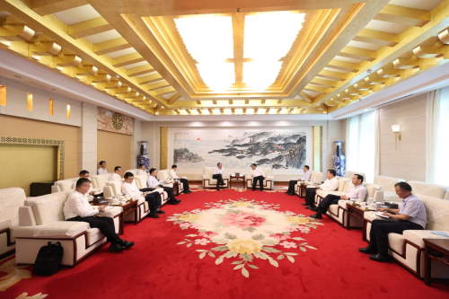 中國電建黨委副書記、總經(jīng)理王斌與山東省委常委、煙臺市委書記江成會談