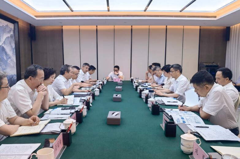 中國能建副總經(jīng)理吳云與襄陽市委副書記、市長王太暉會談