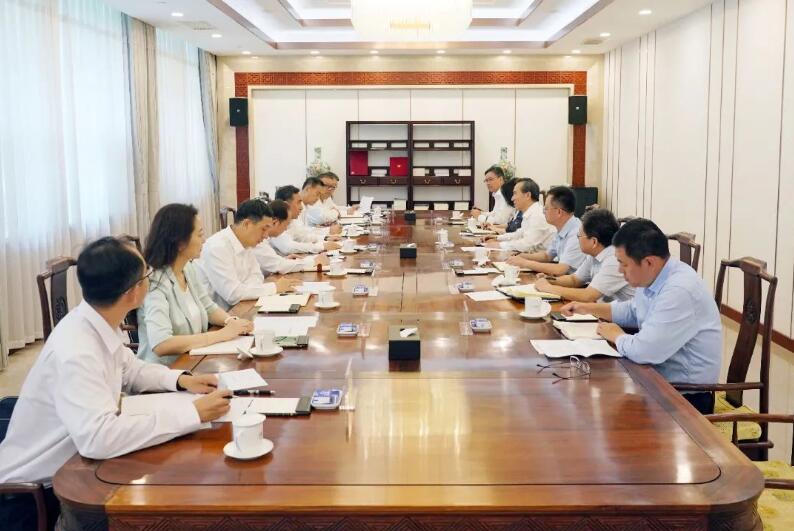中國能建黨委書記、董事長宋海良與中國貿(mào)促會(huì)會(huì)長任鴻斌會(huì)談