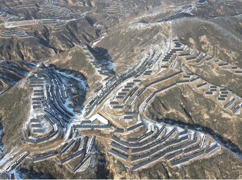 陜西延川50兆瓦復合型新能源產業(yè)基地光伏發(fā)電項目順利并網(wǎng)發(fā)電