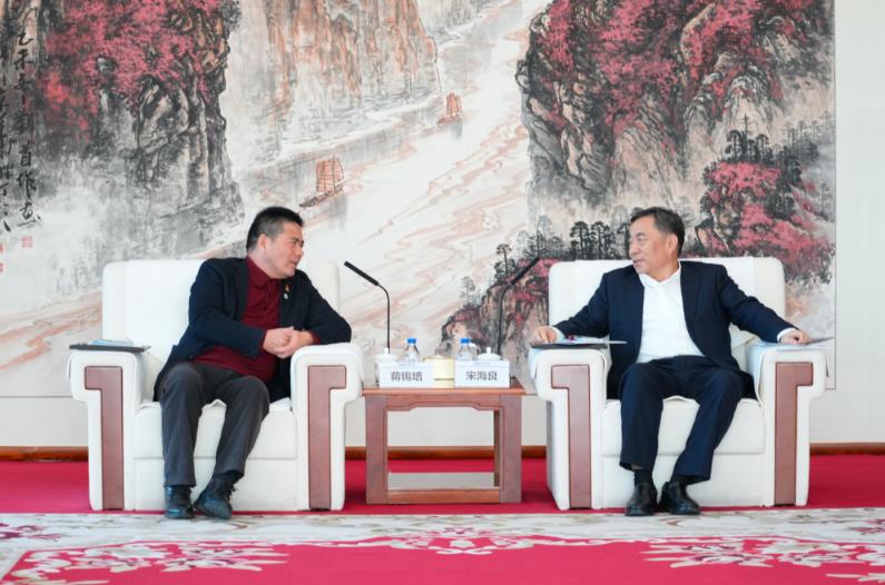 宋海良與“三新”聯(lián)盟成員遠(yuǎn)東控股集團(tuán)創(chuàng)始人、董事局主席蔣錫培會談