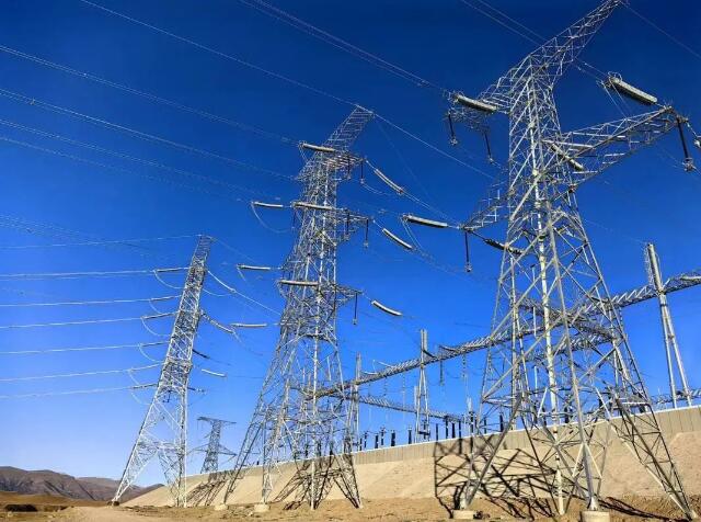 青?，敔枔跛娬?30千伏輸電線路全面竣工