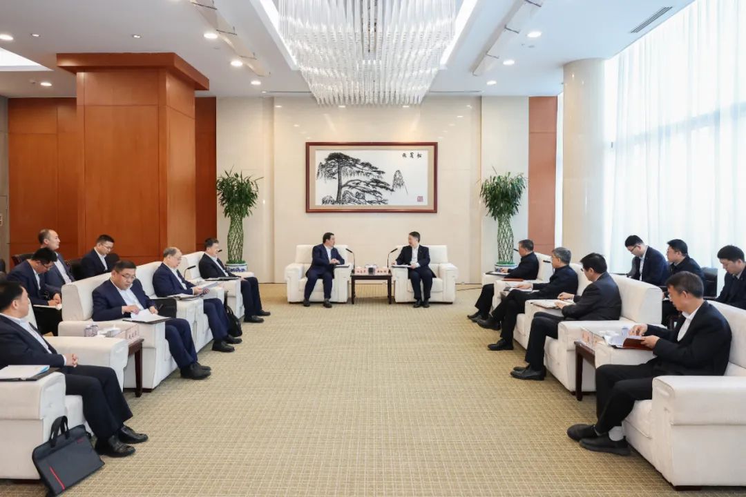 華能集團(tuán)董事長溫樞剛會見中國電氣裝備董事長白忠泉、總經(jīng)理周群