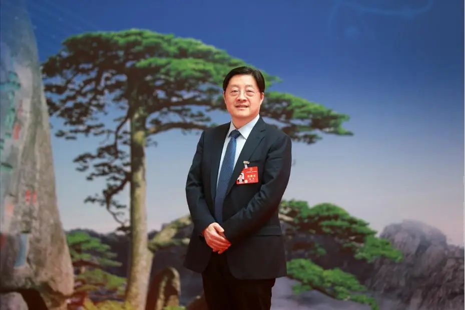 【兩會好聲音】全國人大代表、國網(wǎng)安徽電力董事長楊勇：為推動可再生能源高質(zhì)量發(fā)展提供法治保障