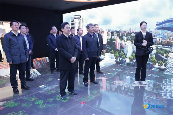 東營市委副書記、市長(zhǎng)陳必昌調(diào)研儲(chǔ)能產(chǎn)業(yè)發(fā)展情況