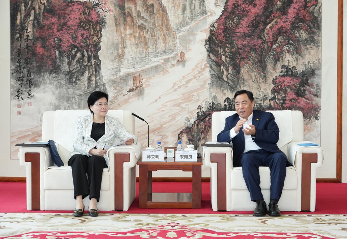 中國能建黨委書記、董事長宋海良與江蘇省委常委、南京市委書記韓立明會談