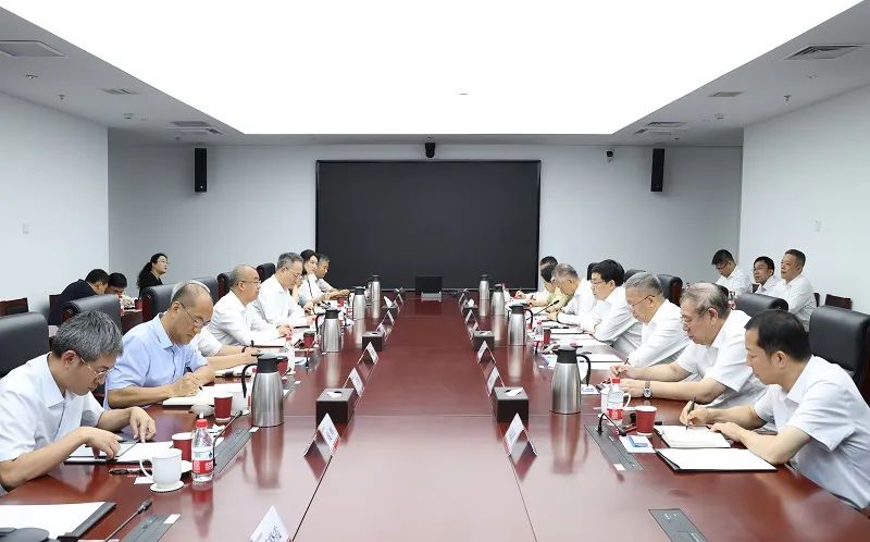 國家電網(wǎng)公司董事長(zhǎng)、黨組書記張智剛拜訪懷柔實(shí)驗(yàn)室并交流座談