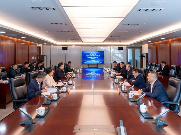 華電集團(tuán)副總經(jīng)理吳敬凱會見中國電建黨委常委、副總經(jīng)理徐鵬程